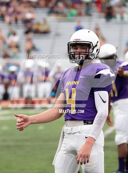Thumbnail 2 in Lake Braddock vs. Manassas Park photogallery.
