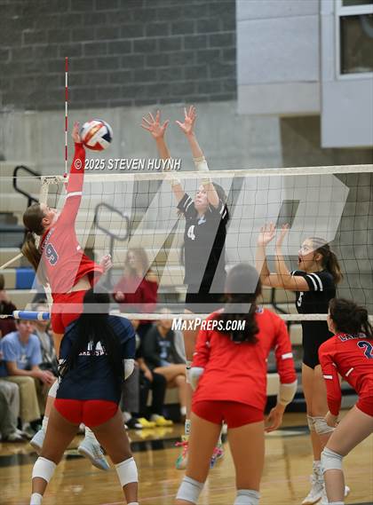 Thumbnail 3 in Lake Oswego @ Lakeridge photogallery.