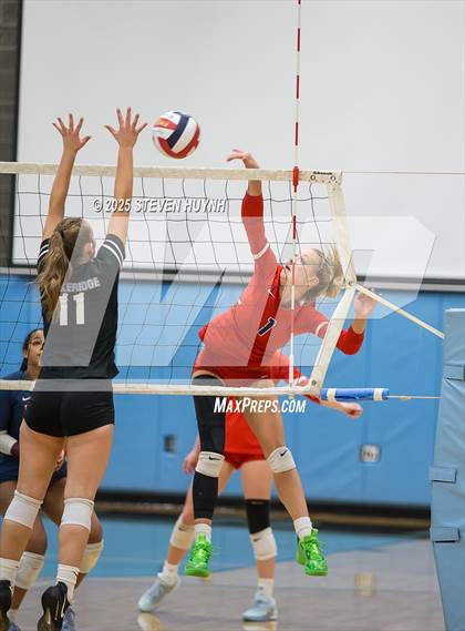 Thumbnail 1 in Lake Oswego @ Lakeridge photogallery.