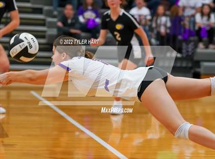 Thumbnail 1 in Speedway vs. Guerin Catholic (IHSAA 3A Regional Semi Final) photogallery.