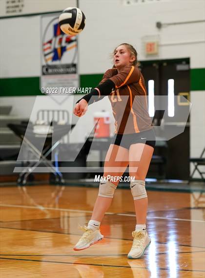 Thumbnail 3 in Speedway vs. Guerin Catholic (IHSAA 3A Regional Semi Final) photogallery.