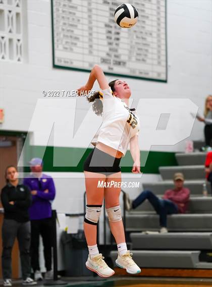 Thumbnail 2 in Speedway vs. Guerin Catholic (IHSAA 3A Regional Semi Final) photogallery.