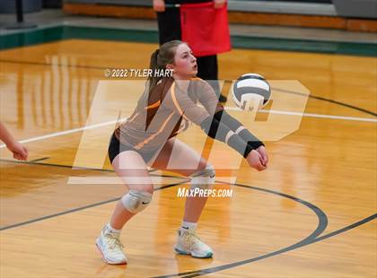 Thumbnail 3 in Speedway vs. Guerin Catholic (IHSAA 3A Regional Semi Final) photogallery.