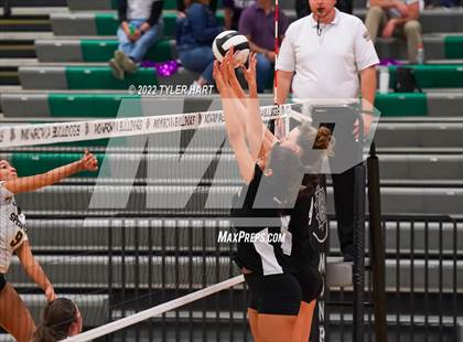 Thumbnail 3 in Speedway vs. Guerin Catholic (IHSAA 3A Regional Semi Final) photogallery.