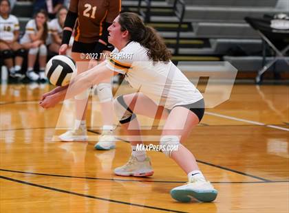 Thumbnail 1 in Speedway vs. Guerin Catholic (IHSAA 3A Regional Semi Final) photogallery.