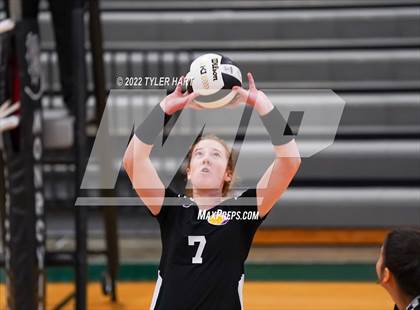 Thumbnail 1 in Speedway vs. Guerin Catholic (IHSAA 3A Regional Semi Final) photogallery.