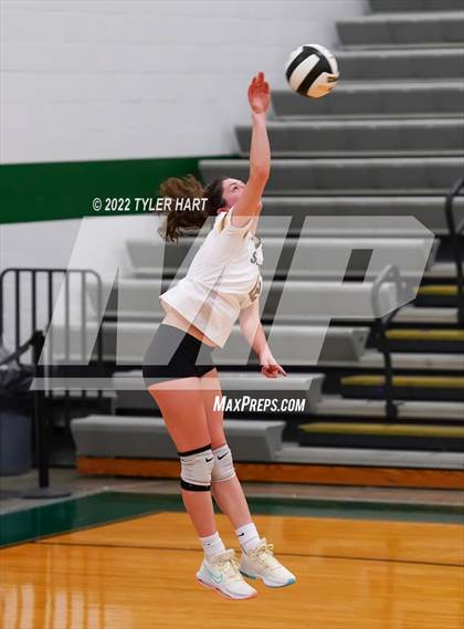 Thumbnail 3 in Speedway vs. Guerin Catholic (IHSAA 3A Regional Semi Final) photogallery.