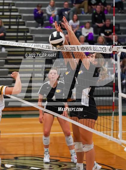 Thumbnail 3 in Speedway vs. Guerin Catholic (IHSAA 3A Regional Semi Final) photogallery.
