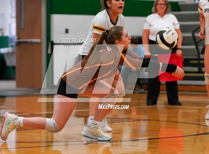 Thumbnail 3 in Speedway vs. Guerin Catholic (IHSAA 3A Regional Semi Final) photogallery.