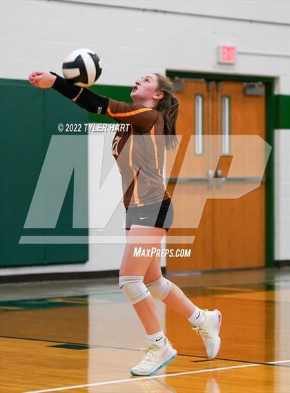 Thumbnail 3 in Speedway vs. Guerin Catholic (IHSAA 3A Regional Semi Final) photogallery.