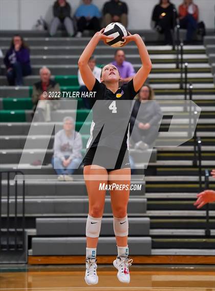 Thumbnail 1 in Speedway vs. Guerin Catholic (IHSAA 3A Regional Semi Final) photogallery.