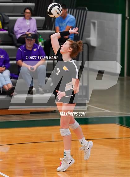 Thumbnail 1 in Speedway vs. Guerin Catholic (IHSAA 3A Regional Semi Final) photogallery.