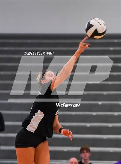 Thumbnail 2 in Speedway vs. Guerin Catholic (IHSAA 3A Regional Semi Final) photogallery.