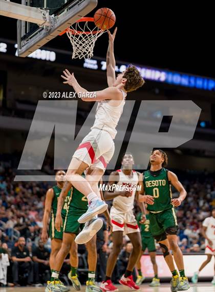 Thumbnail 1 in Lake Highlands vs Desoto (UIL 6A Basketball Semifinal) photogallery.