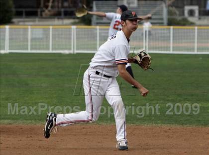 Thumbnail 2 in Flintridge Prep @ Poly photogallery.