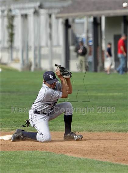 Thumbnail 2 in Flintridge Prep @ Poly photogallery.