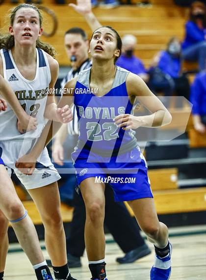 Thumbnail 2 in Hamilton Southeastern vs Noblesville (IHSAA 4A Sectional First Round) photogallery.