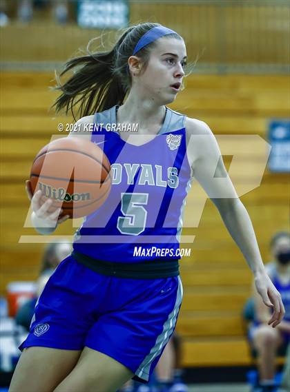 Thumbnail 2 in Hamilton Southeastern vs Noblesville (IHSAA 4A Sectional First Round) photogallery.