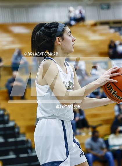 Thumbnail 2 in Hamilton Southeastern vs Noblesville (IHSAA 4A Sectional First Round) photogallery.