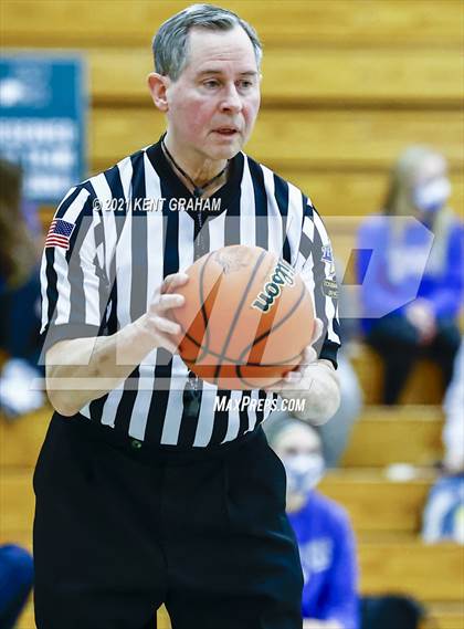 Thumbnail 2 in Hamilton Southeastern vs Noblesville (IHSAA 4A Sectional First Round) photogallery.