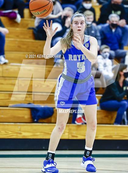 Thumbnail 3 in Hamilton Southeastern vs Noblesville (IHSAA 4A Sectional First Round) photogallery.