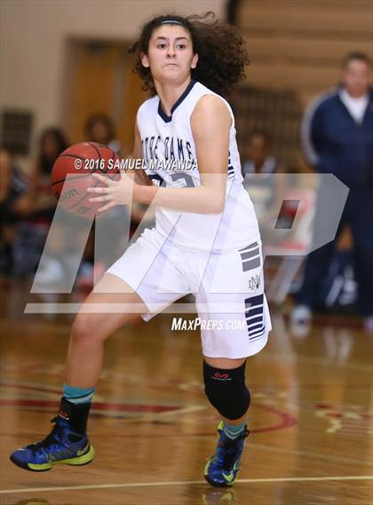 Thumbnail 3 in Notre Dame (SO) vs West Ranch (West Coast Holiday Classic) photogallery.