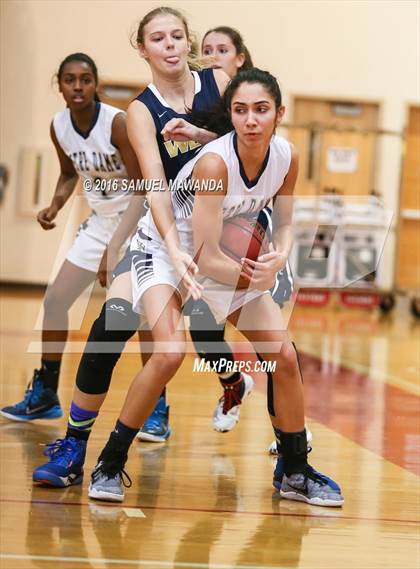 Thumbnail 3 in Notre Dame (SO) vs West Ranch (West Coast Holiday Classic) photogallery.