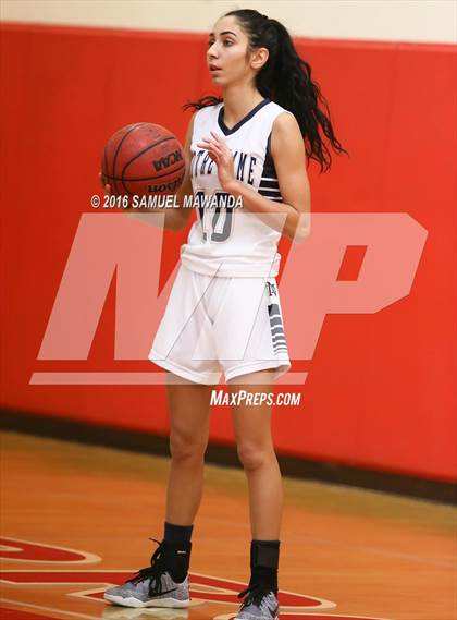 Thumbnail 1 in Notre Dame (SO) vs West Ranch (West Coast Holiday Classic) photogallery.