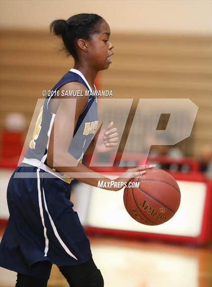 Thumbnail 3 in Notre Dame (SO) vs West Ranch (West Coast Holiday Classic) photogallery.