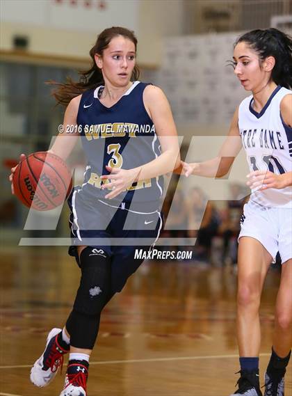 Thumbnail 2 in Notre Dame (SO) vs West Ranch (West Coast Holiday Classic) photogallery.