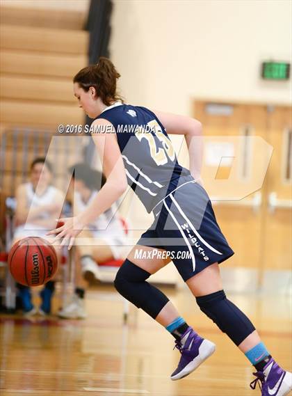 Thumbnail 2 in Notre Dame (SO) vs West Ranch (West Coast Holiday Classic) photogallery.