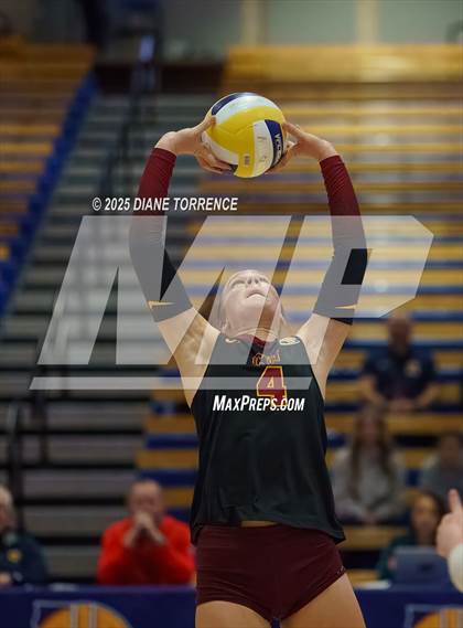 Thumbnail 2 in Clovis West vs Cypress (CIF State Division 2 Final) photogallery.