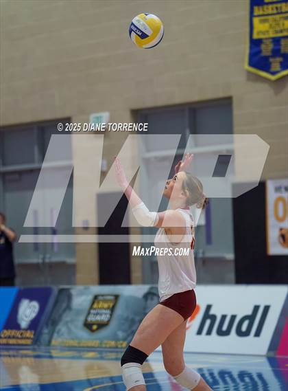 Thumbnail 3 in Clovis West vs Cypress (CIF State Division 2 Final) photogallery.