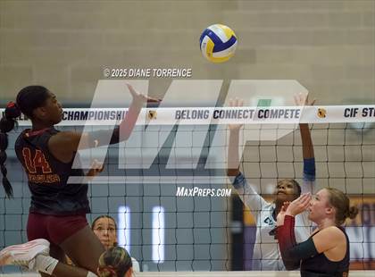 Thumbnail 2 in Clovis West vs Cypress (CIF State Division 2 Final) photogallery.