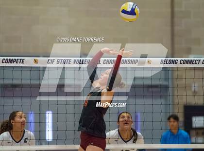 Thumbnail 3 in Clovis West vs Cypress (CIF State Division 2 Final) photogallery.