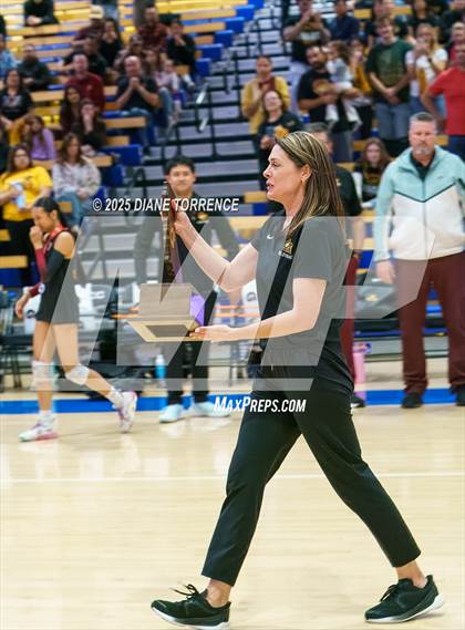 Thumbnail 3 in Clovis West vs Cypress (CIF State Division 2 Final) photogallery.