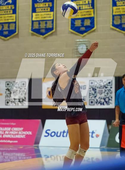 Thumbnail 1 in Clovis West vs Cypress (CIF State Division 2 Final) photogallery.