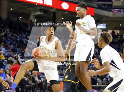 Thumbnail 2 in St. Frances Academy vs. Simeon (Chicago Elite Classic) photogallery.