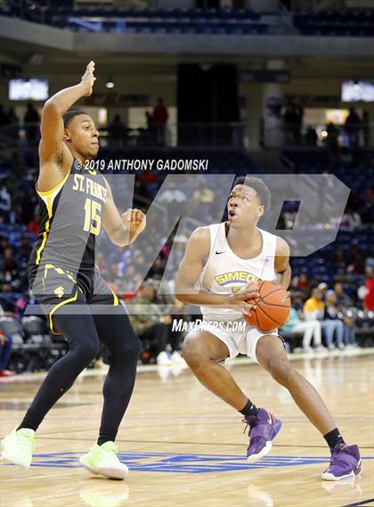 Thumbnail 2 in St. Frances Academy vs. Simeon (Chicago Elite Classic) photogallery.