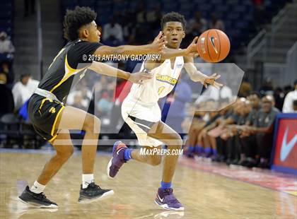 Thumbnail 1 in St. Frances Academy vs. Simeon (Chicago Elite Classic) photogallery.