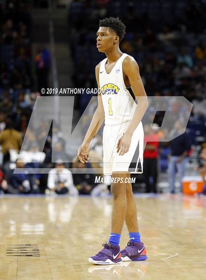 Thumbnail 3 in St. Frances Academy vs. Simeon (Chicago Elite Classic) photogallery.