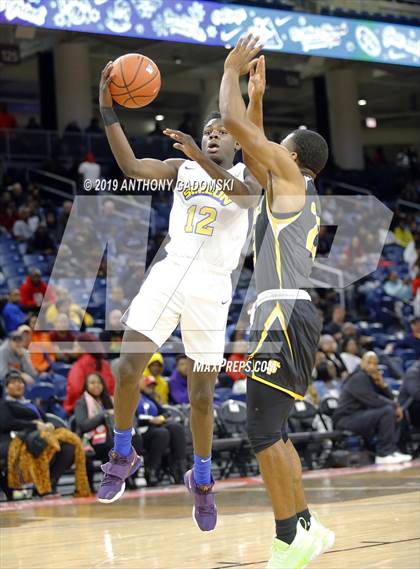 Thumbnail 1 in St. Frances Academy vs. Simeon (Chicago Elite Classic) photogallery.