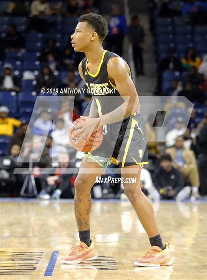 Thumbnail 2 in St. Frances Academy vs. Simeon (Chicago Elite Classic) photogallery.