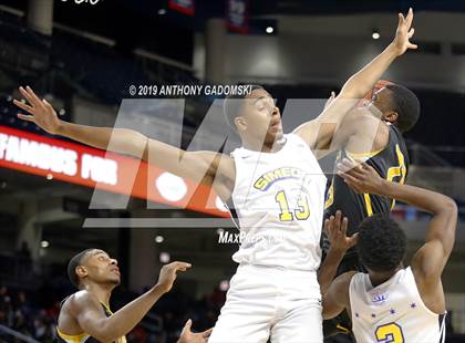 Thumbnail 1 in St. Frances Academy vs. Simeon (Chicago Elite Classic) photogallery.