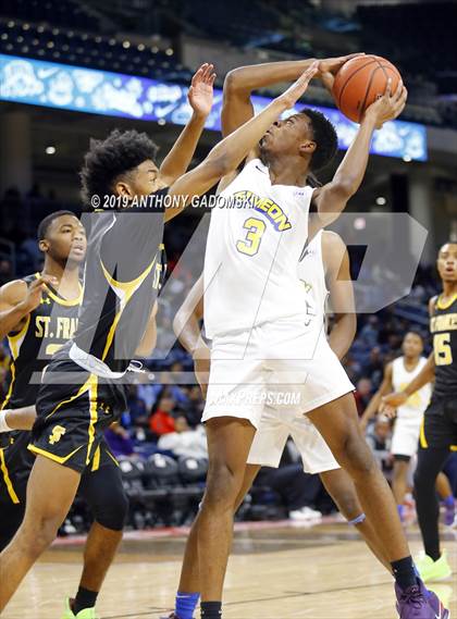 Thumbnail 2 in St. Frances Academy vs. Simeon (Chicago Elite Classic) photogallery.