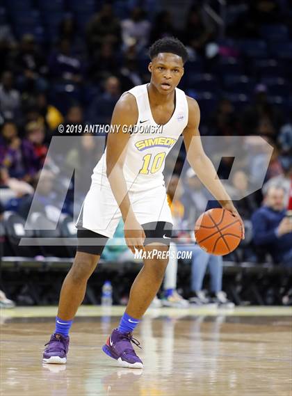 Thumbnail 2 in St. Frances Academy vs. Simeon (Chicago Elite Classic) photogallery.