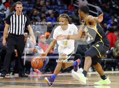 Thumbnail 2 in St. Frances Academy vs. Simeon (Chicago Elite Classic) photogallery.