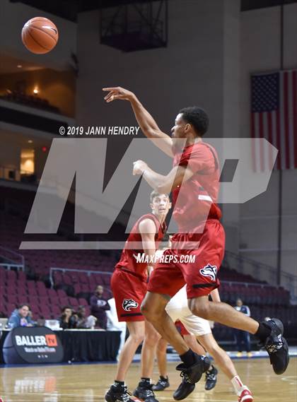 Thumbnail 2 in Mater Dei vs. Centennial (Tarkanian Classic) photogallery.
