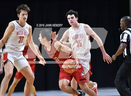 Thumbnail 2 in Mater Dei vs. Centennial (Tarkanian Classic) photogallery.