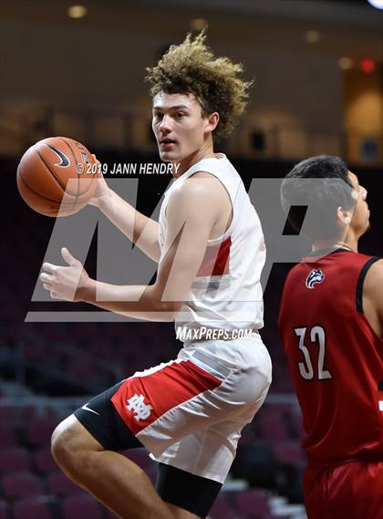 Thumbnail 2 in Mater Dei vs. Centennial (Tarkanian Classic) photogallery.